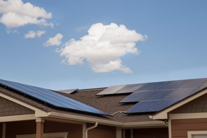 Choosing the Right Solar Panels for Your Home